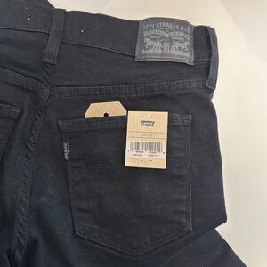 Levi’s 311 black skinny shaping size 27 x30